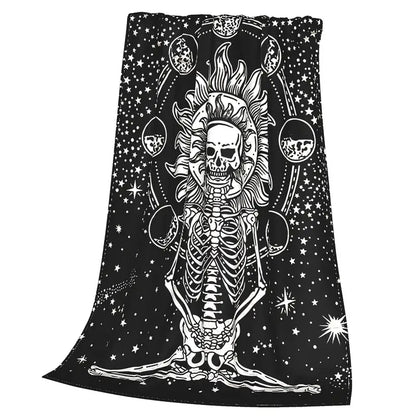 Skull Fleece Blanket - Cozy Throw