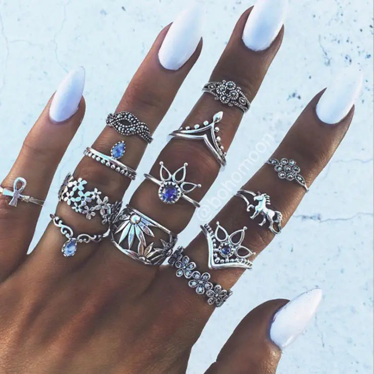 Bohemian Vintage Ring Set with Metal and Crystals