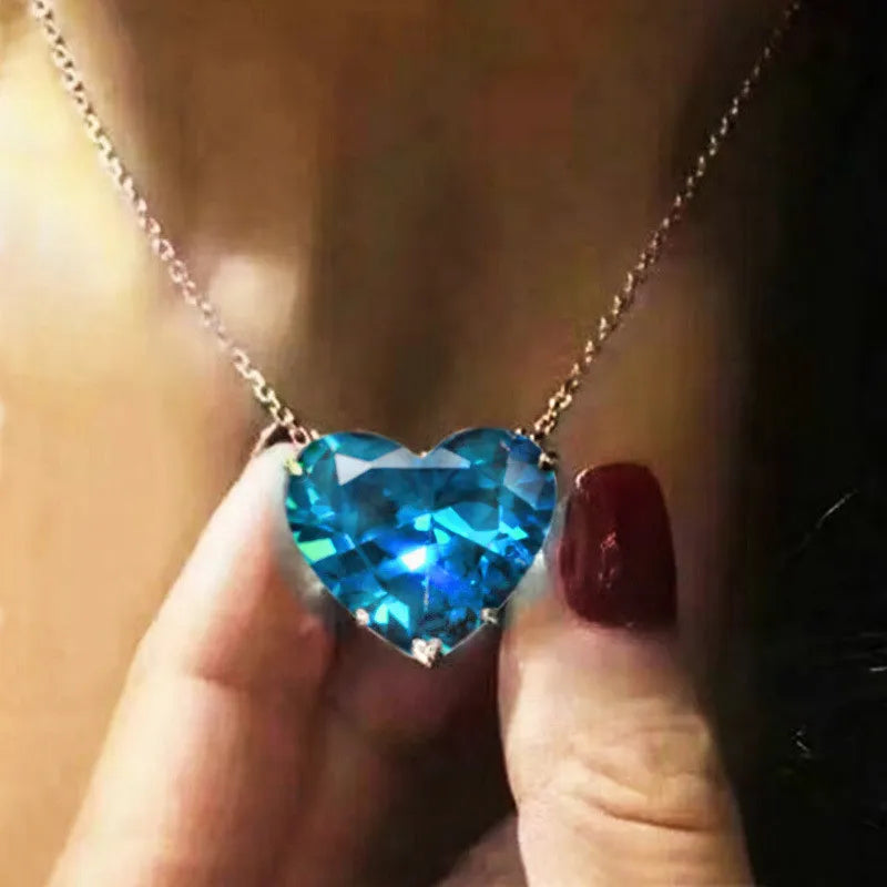 Love Necklace Single Zircon Jewelry Ladies Exquisite Clavicle Chain