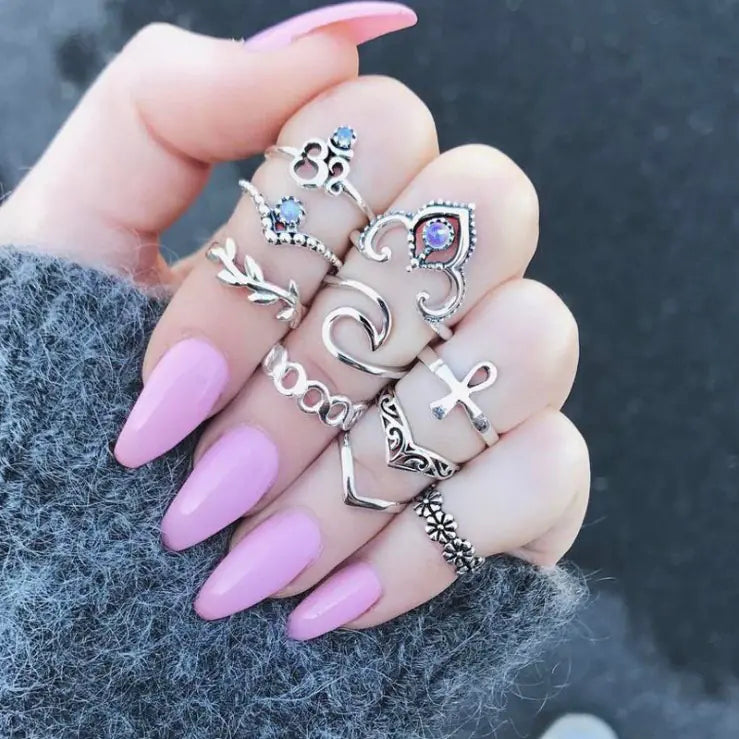 Bohemian Vintage Ring Set with Metal and Crystals