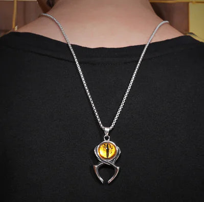 Vintage Feather Pendant Necklace for Hip Hop Style - Mystic Edge