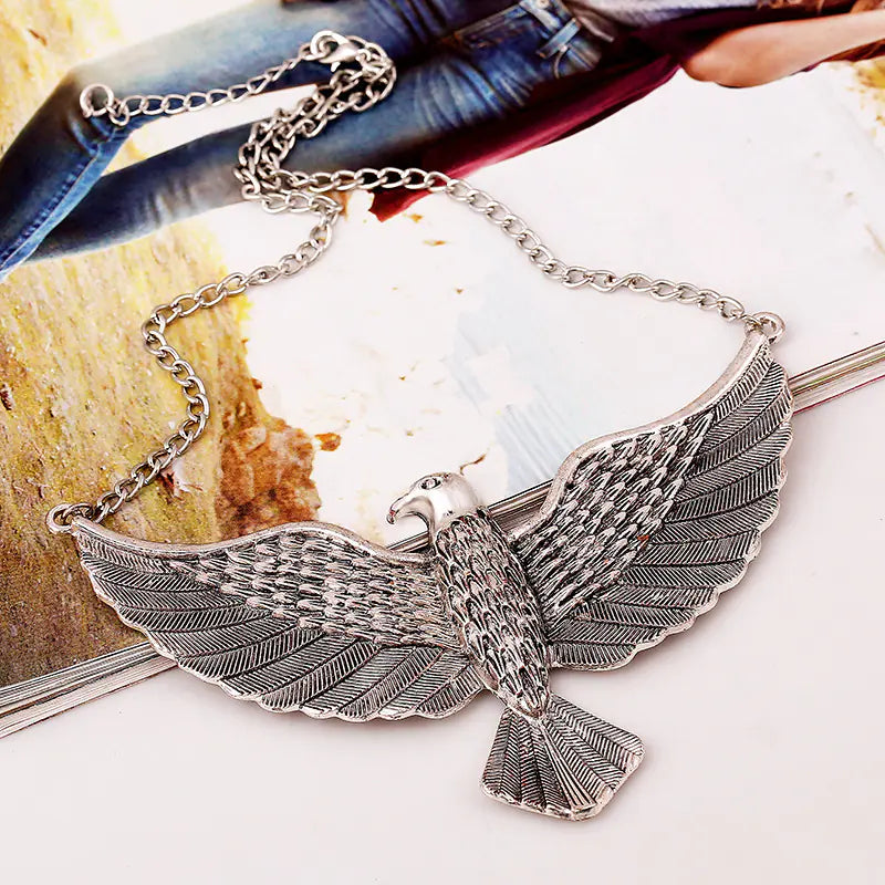 Fashion Necklace with Eagle Design - Retro Style Jewelry